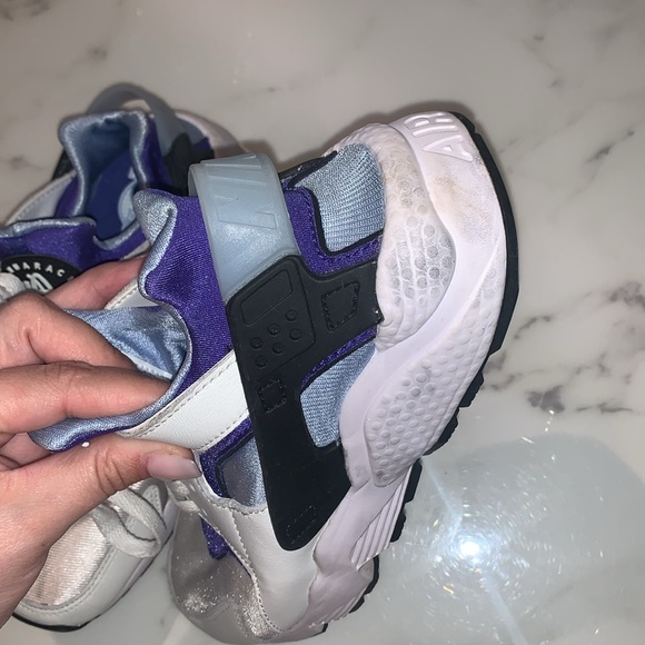 Nike Huarache - Picture 4 of 5